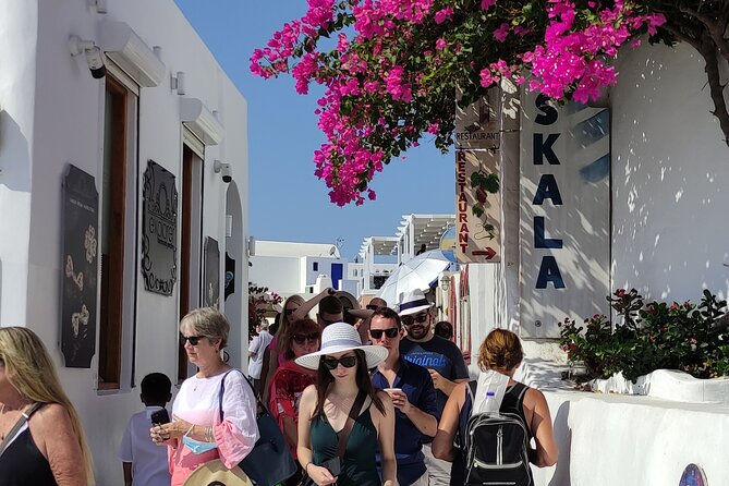 Santorini: Half-Day Island Sightseeing Tour - How much sightseeing fits into the price