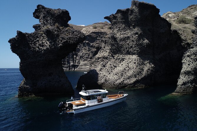 Santorini Half Day MotorCruiser Private Cruise incl. Meal,Drinks &Free Transport - Key points to know before booking