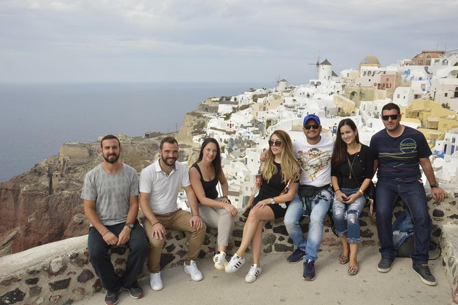 Santorini Highlights and Venetian Castles Small-Group Day Tour - Two hours by the black sand at Perivolos