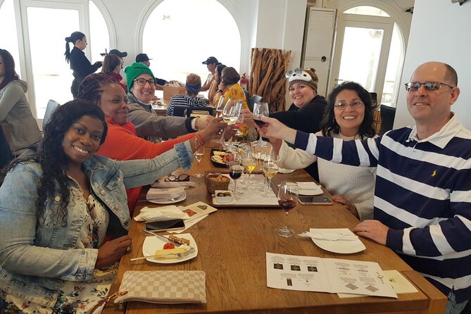 Santorini Highlights and Wine Tasting Private Tour - Oia: the classic Santorini view