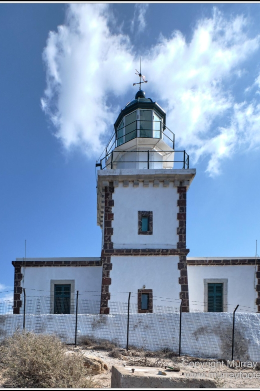 Santorini: Highlights prive tour & wine tasting-local guide - Akrotiri and the island’s ancient past
