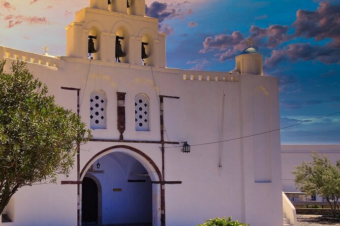 Santorini Highlights Small-Group Tour with Authentic Greek Lunch - Cruise passengers should watch the cable-car timing
