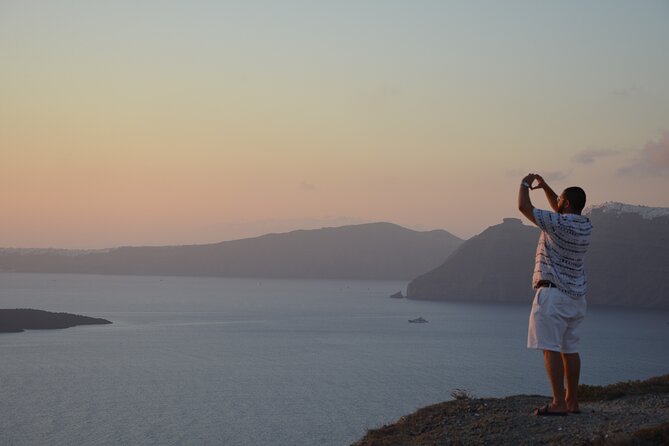 Santorini Highlights Small-Group Tour with Wine Tasting option - How the timing feels on the road