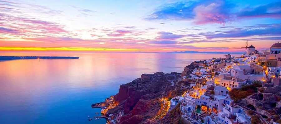 Santorini highlights tour - Driver support without a formal tour guide