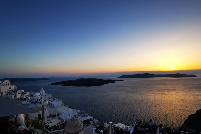 Santorini Highlights Tour 5 Hour - Pyrgos and the old Venetian castle