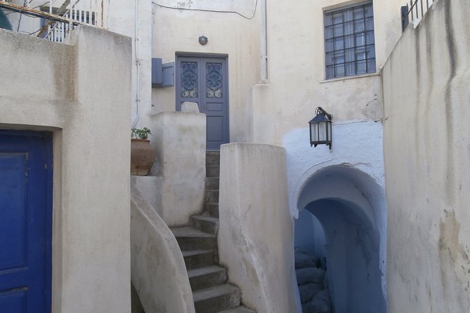 Santorini Highlights& Wine Tasting Private Tour - Akrotiri and the lighthouse by the southern coast