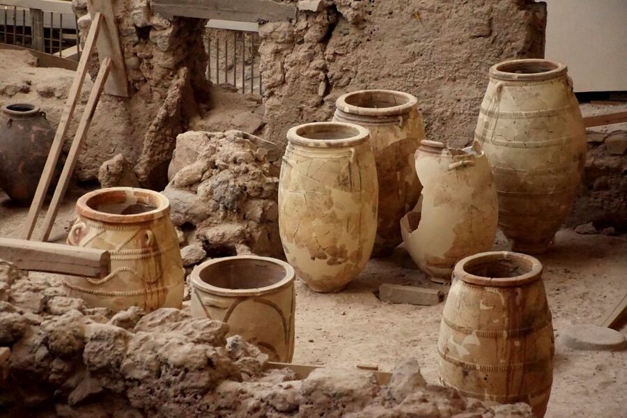 Santorini HISTORY & ARCHEOLOGY Tour (up to 8 guests) - Why Santorini’s archaeology deserves your time