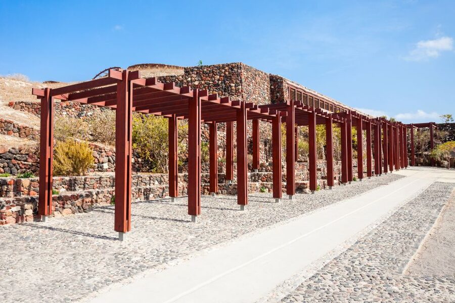 Santorini HISTORY & ARCHEOLOGY Tour (up to 8 guests) - The Museum of Prehistoric Thera puts the pieces together