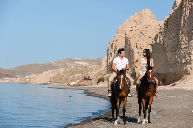 Santorini: Horse Riding to the Black Sandy Beach (Eros beach) - Group size and the feel of the outing