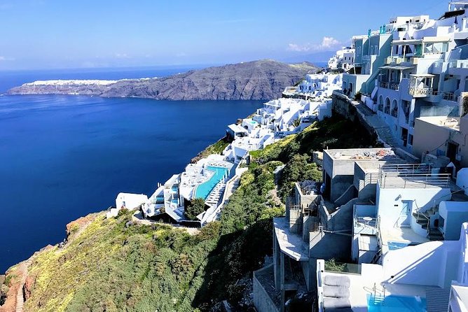 Santorini Hotel-Villas Transport & Transfer Services - Hotel and villa pickups across the island