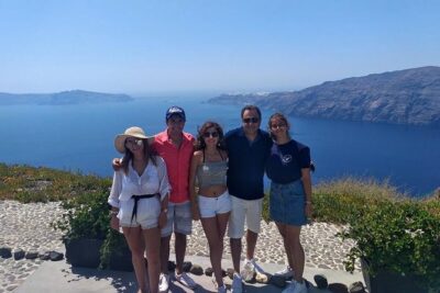Santorini in 5 hours: Oia, Traditional Villages & Black Beach