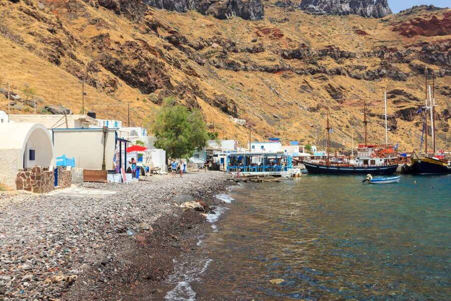 Santorini Island Bus Tour and Caldera Sunset Cruise - What the guides add to the day