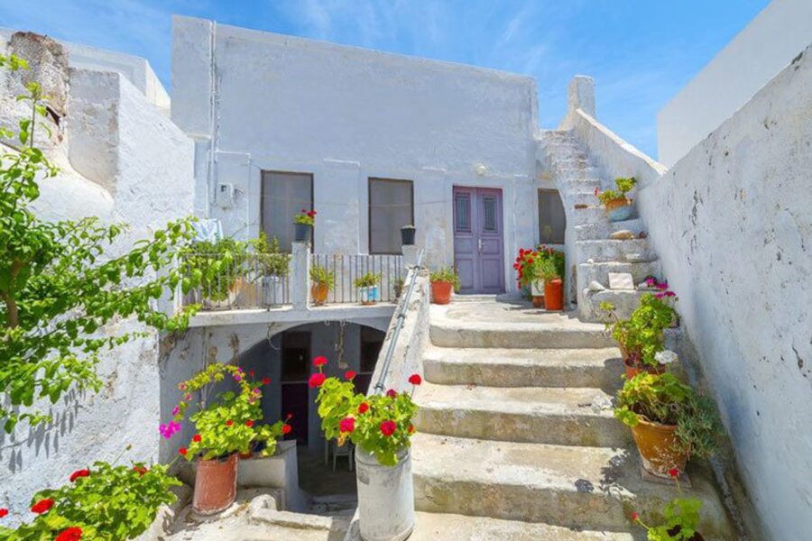 Santorini Island Bus Tour and Caldera Sunset Cruise - One long day across Santorini by land and sea