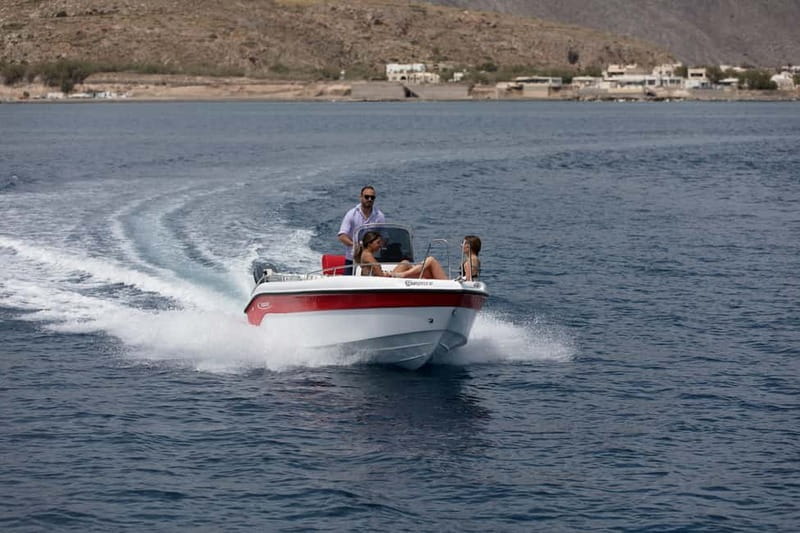 Santorini: license free boat in Santorini - Why Vlichada is a useful place to start
