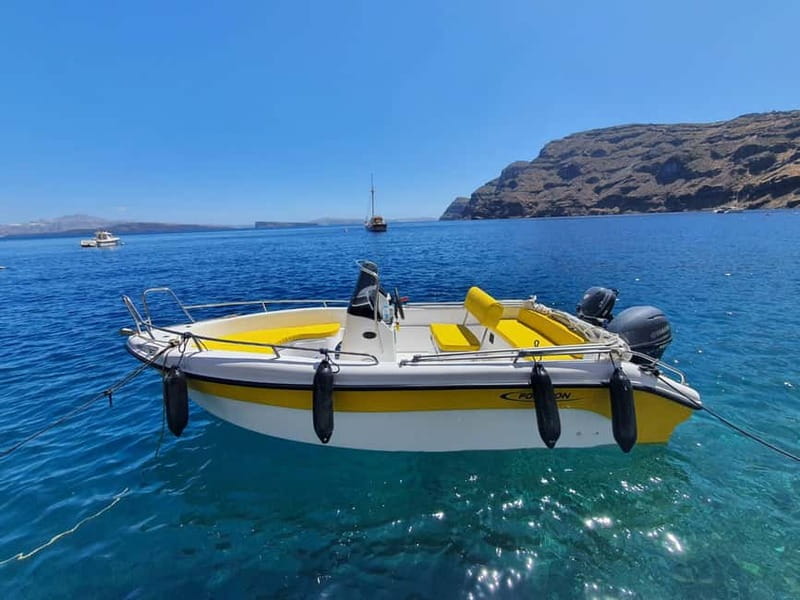 Santorini: license free boat in Santorini - Five hours to build your own Santorini route