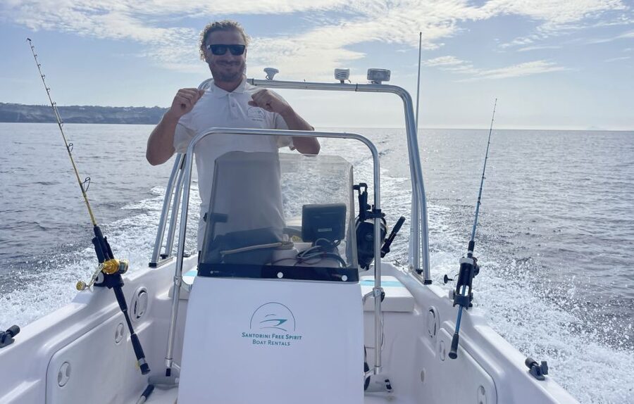 Santorini: License-Free Boat Rental with Snorkeling Gear - My final call on the Santorini rental