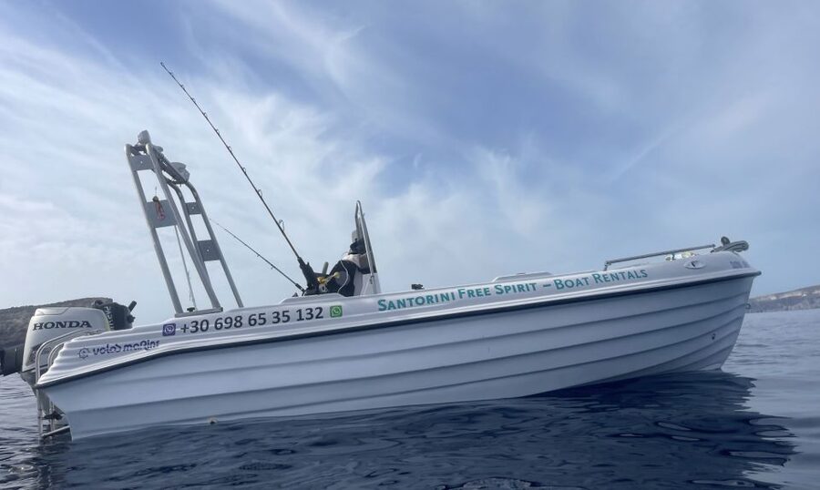 Santorini: License-Free Boat Rental with Snorkeling Gear - Who will enjoy this boat rental most
