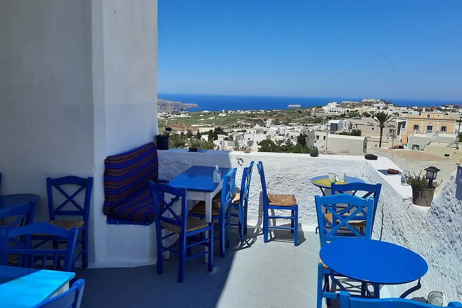 Santorini like a local: Discover local flavors by exploring the island! - Venetsanos Winery above Athinios Port