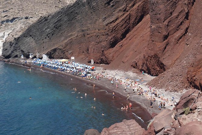Santorini local private tour for small group - What the private minibus changes