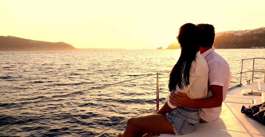 Santorini: Luxury Caldera Cruise with Full Greek Meal - Key points to know before booking