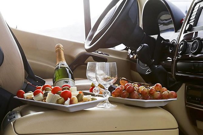 Santorini Luxury private tour for small groups - Firostefani and the famous blue dome