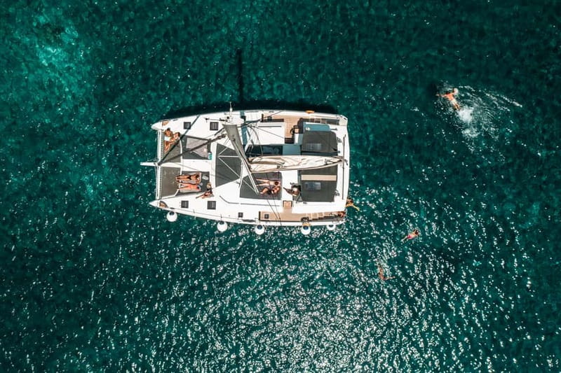 Santorini: Majestic Catamaran Cruise with Meal and Drinks - Key points to know before you book