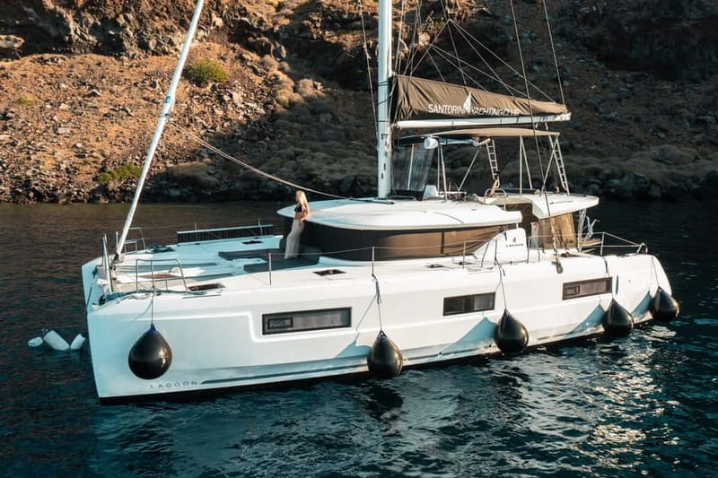 Santorini: Majestic Catamaran Cruise with Meal and Drinks - The volcano and hot springs stop