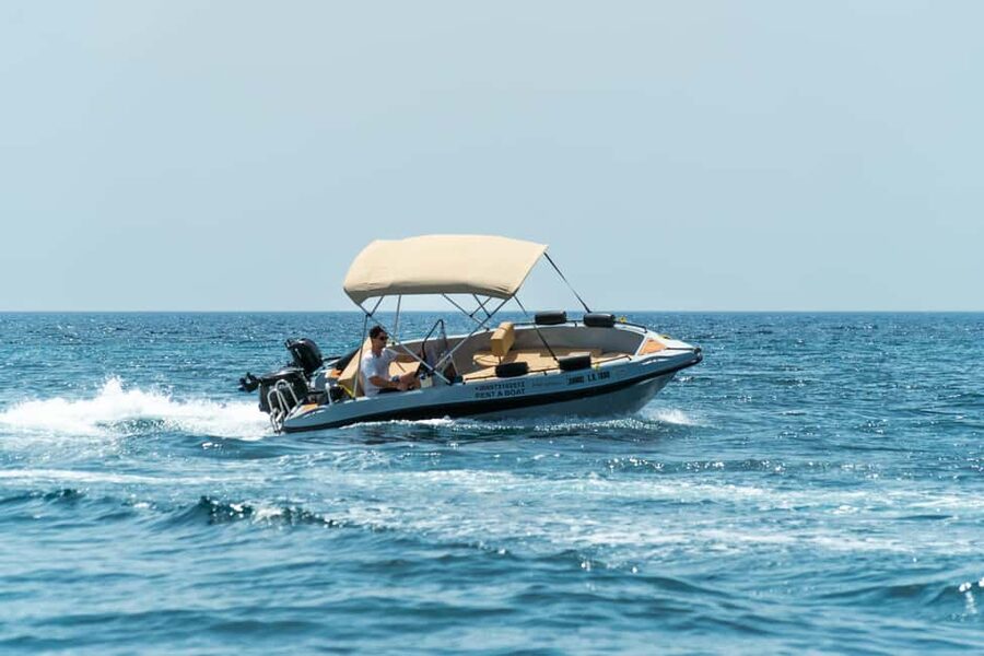 Santorini: Motor Boat Full-Day or 5-Hour Rental - Key points to know before you book