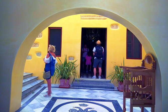 Santorini Must-See Highlights: Private Shore Tour - Megalochori for village character
