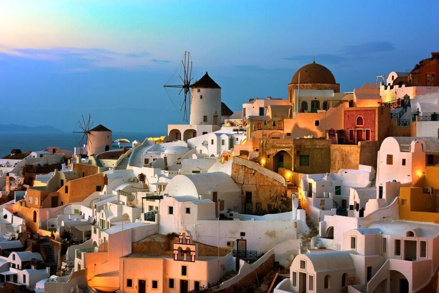 Santorini: Must-See Highlights Private Sightseeing Tour - Starting in Thera and heading toward Firostefani
