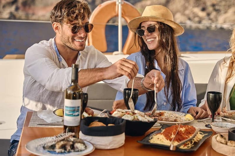 Santorini Oia: Caldera Day Cruise with Snacks & Drinks - The return route: Fira, Armeni Bay, and photo stops