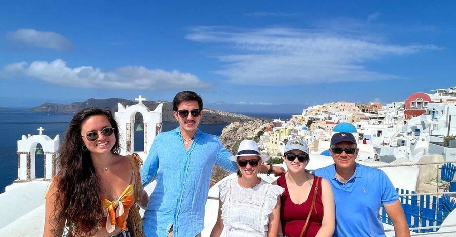 Santorini: Oia & Three Bells 4-hour Private Custom Tour - Oia in 75 minutes: blue domes, castle, and windmills