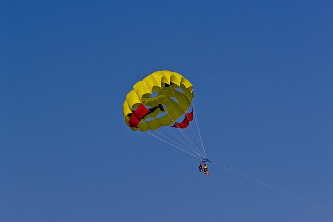 Santorini: Parasailing Flight Experience at Black Beach - The boat ride and the seasickness question