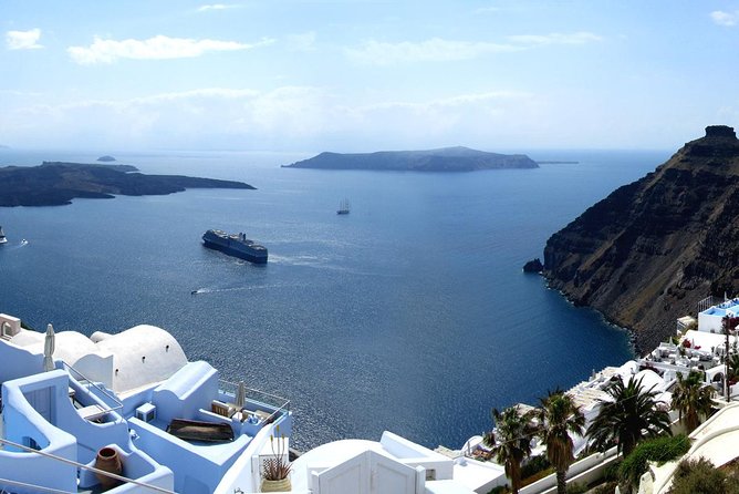 Santorini Photo Safari Top Places - Firostefani gives you the classic cliff scene