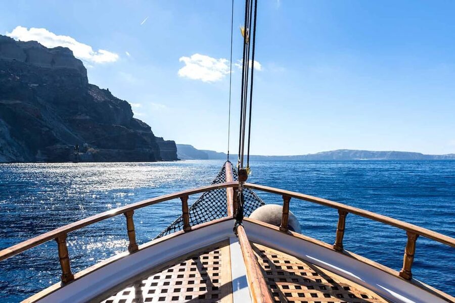 Santorini Port: 3 Hour Cruise to Volcano and Hot Springs - Optional Thirasia time and the longer versions