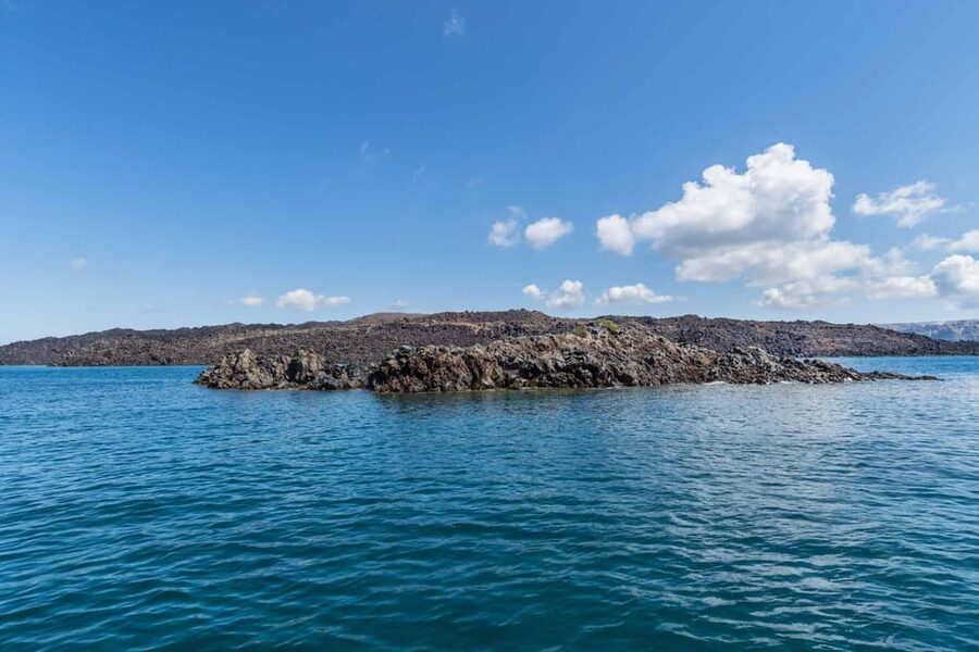 Santorini Port: 3 Hour Cruise to Volcano and Hot Springs - Comfort, crowds, and practical preparation