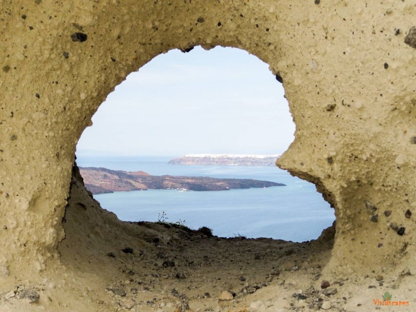 Santorini: Private 4-Hour Chauffeur Service - Akrotiri, a 3,500-year-old window into Santorini
