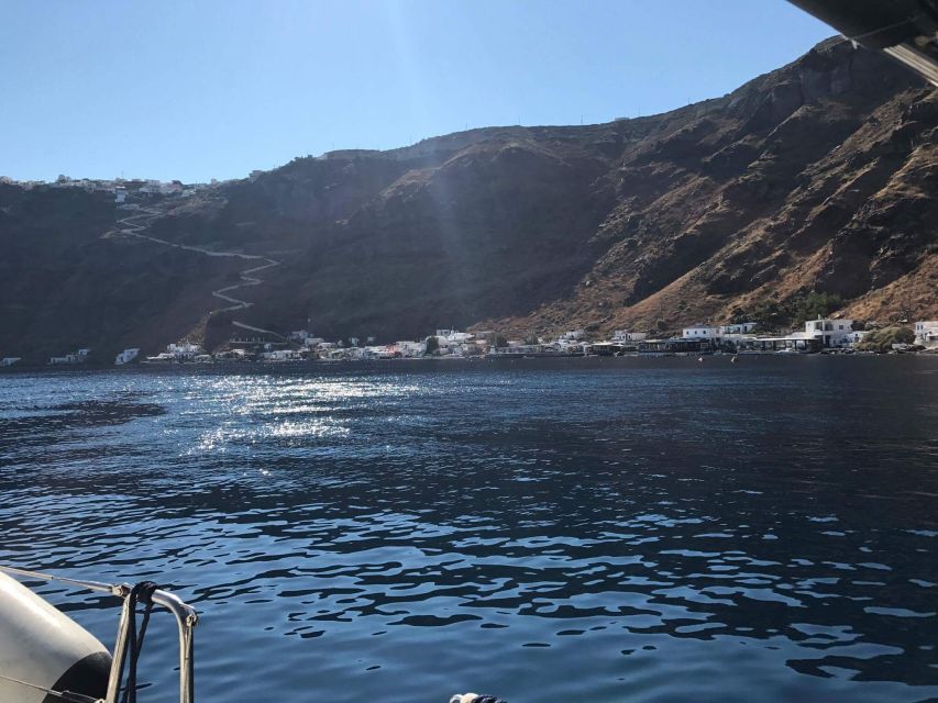 Santorini: Private 5-Hour Sunset Sailing Tour with Dinner - Sunset over the hanging villages