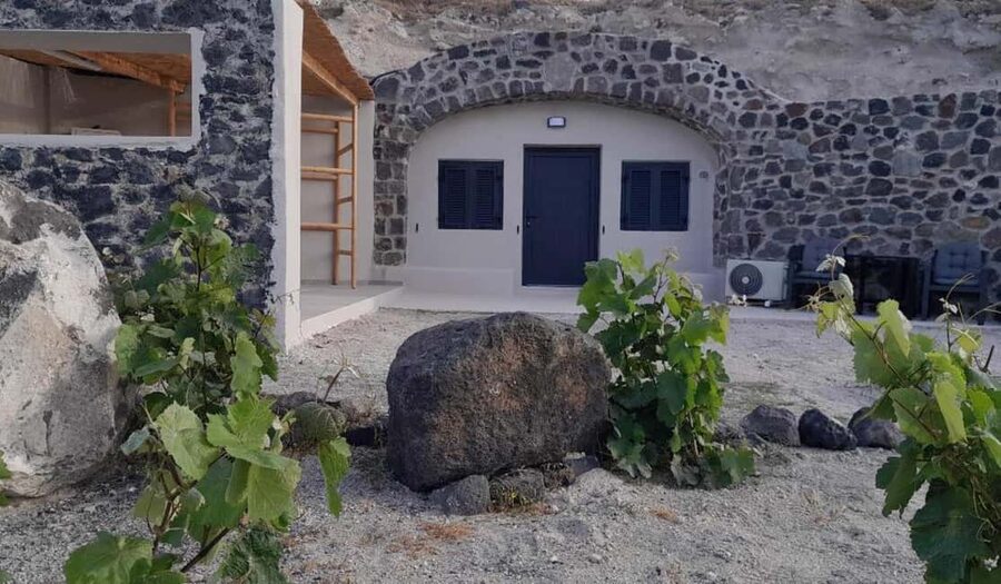 Santorini: Private Agri-Educational Visit to an Organic Farm - Who should book this Santorini farm experience?