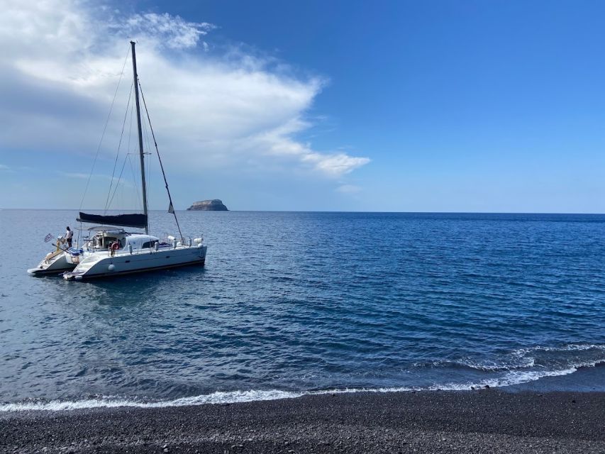 Santorini: Private All-In Catamaran Cruise, with Food|Drinks - Small rules that make the boat safer