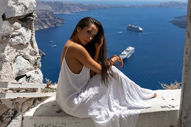 Santorini Private Casual Photoshoot in Oia and Imerovigli - Who will enjoy this experience most