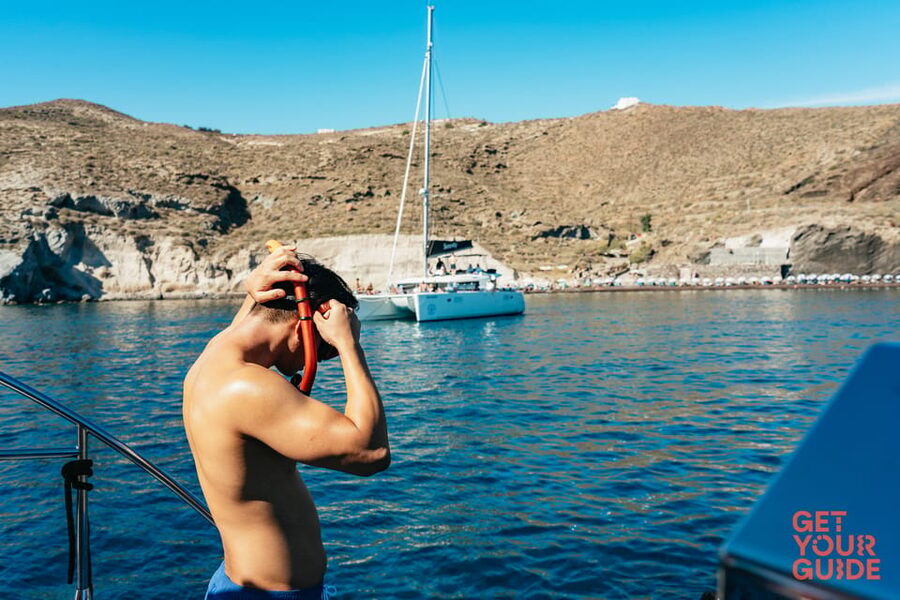 Santorini: Private Catamaran Tour with BBQ Meal and Drinks - What the private format adds
