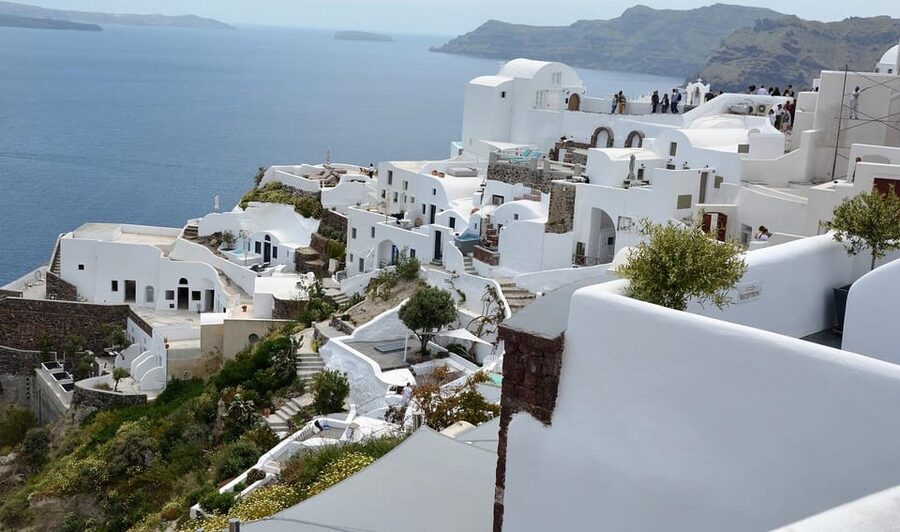 Santorini: Private Customizable Tour with Flexible Lenghts - Hotel pickup and a private ride around the island