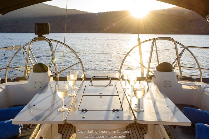 Santorini Private Daytime Sailing Tour with Meal, Drinks &Transfer included - Between the volcanoes and past the lighthouse