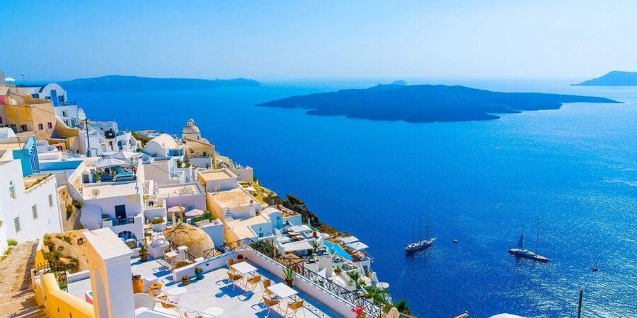 Santorini: Private Exclusive Tour with a Local Guide - Oia, where the postcard becomes a real town