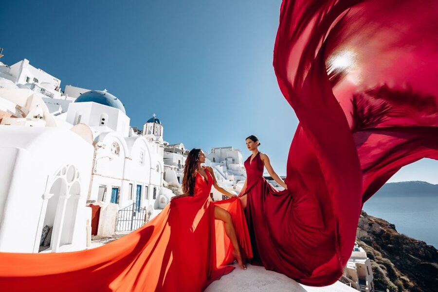 Santorini: Private Flying Dress Photoshoot Experience - Key points at a glance