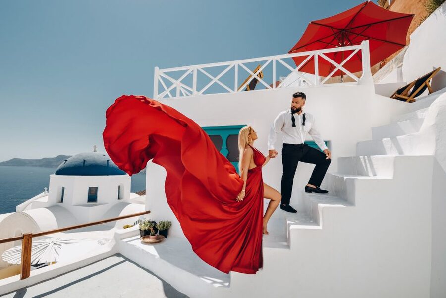 Santorini: Private Flying Dress Photoshoot Experience - Why a flying dress works so well in Santorini