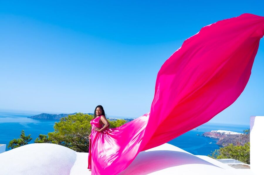Santorini: Private Flying Dress Photoshoot with Pickup - Key points to know before booking