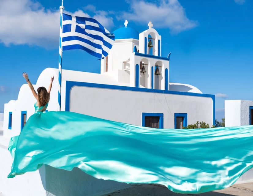 Santorini: Private Flying Dress Photoshoot with Pickup - The 40 edited photos