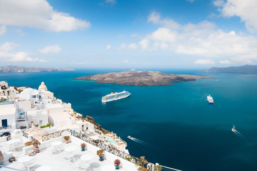 Santorini: Private Four Hour Tour - What the driver and vehicle experience is like